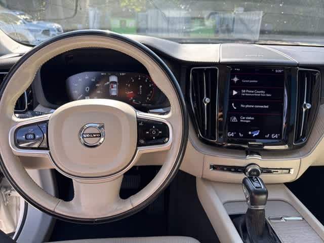 Thumbnail: 2021 Volvo XC60 - 13