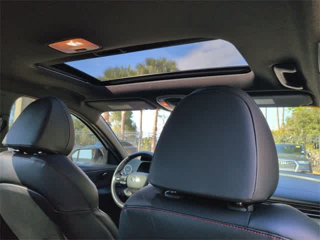 Thumbnail: 2022 Hyundai Elantra - 23