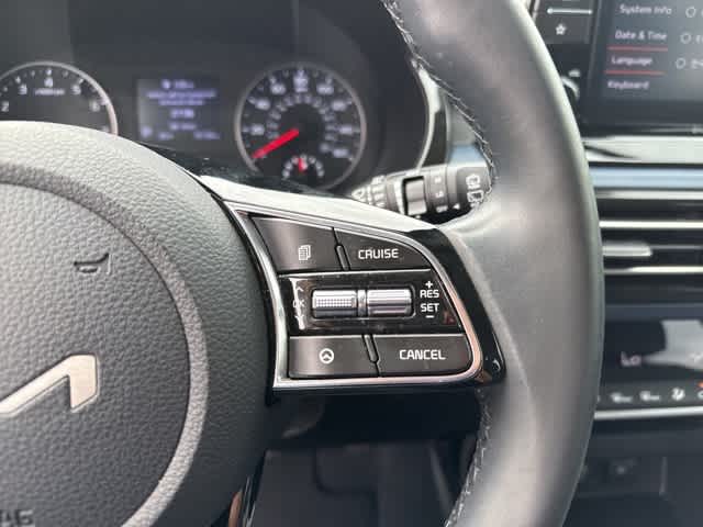 Thumbnail: 2023 Kia Seltos - 22