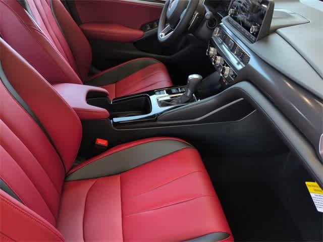 Thumbnail: 2025 Acura Integra - 24