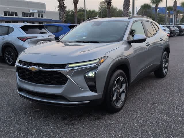 Thumbnail: 2024 Chevrolet Trax - 4