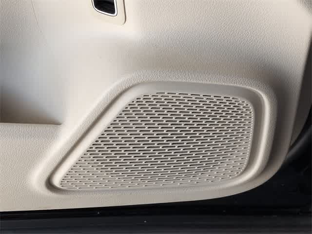 Thumbnail: 2022 Mercedes-Benz GLB - 31