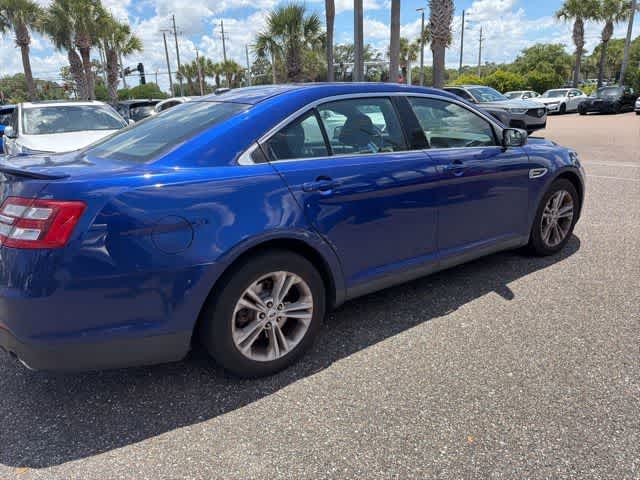 Thumbnail: 2015 Ford Taurus - 10