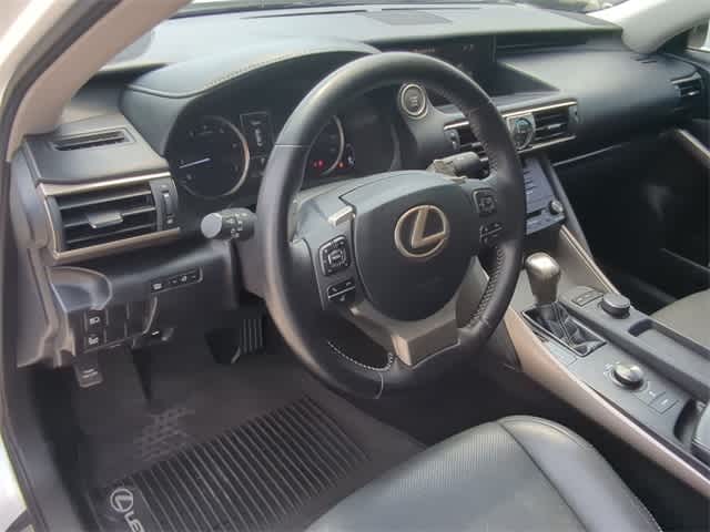 Thumbnail: 2018 Lexus IS - 10