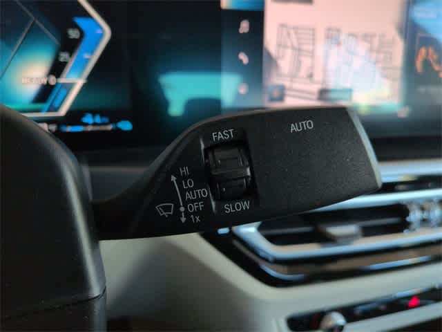 Thumbnail: 2023 BMW 3 Series - 28