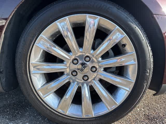 Thumbnail: 2010 Lincoln MKS - 8