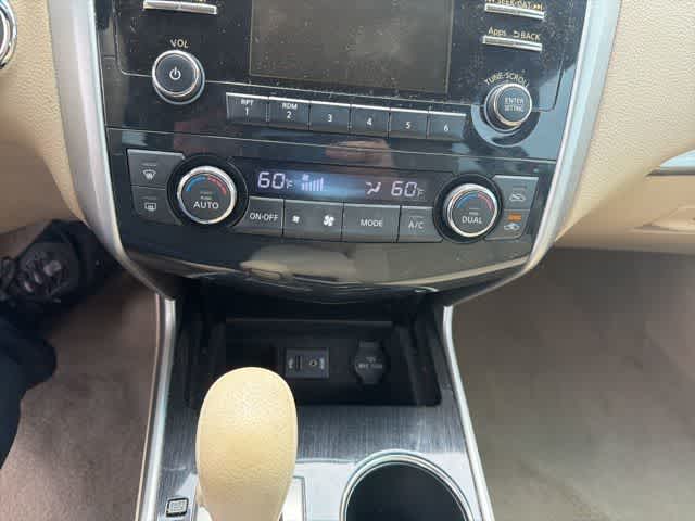 Thumbnail: 2014 Nissan Altima - 26
