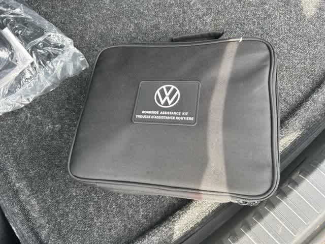 Thumbnail: 2024 Volkswagen Taos - 18