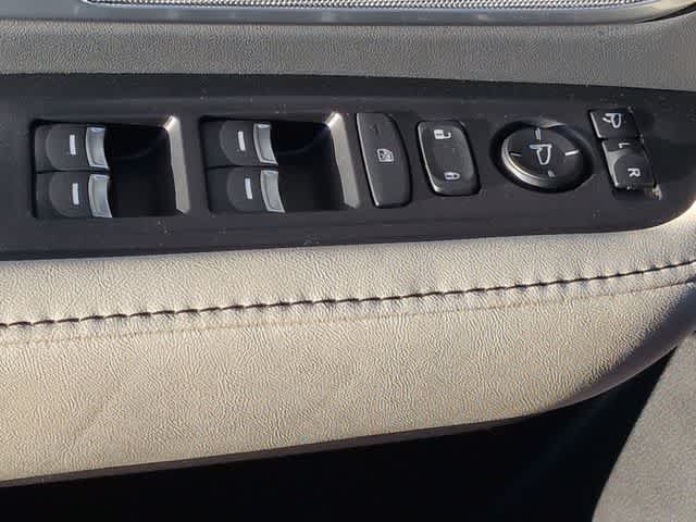 Thumbnail: 2022 Acura RDX - 45