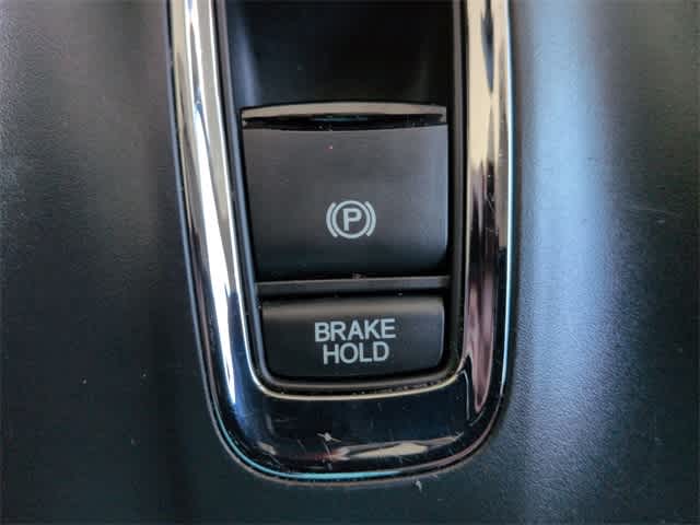 Thumbnail: 2016 Honda HR-V - 41