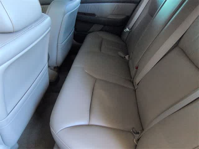 Thumbnail: 2002 Acura RL - 21