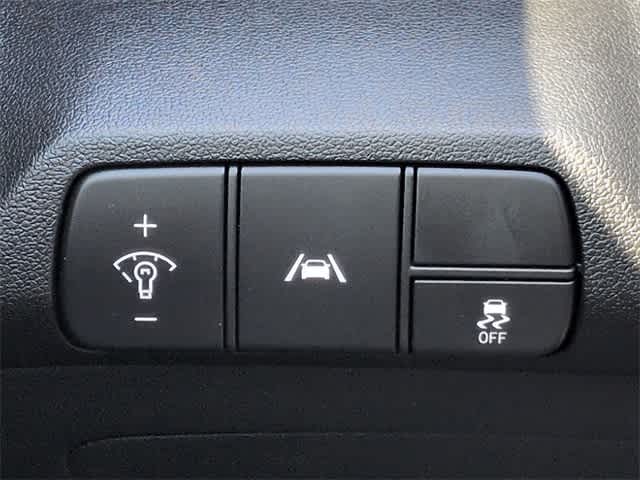 Thumbnail: 2022 Hyundai Elantra - 41