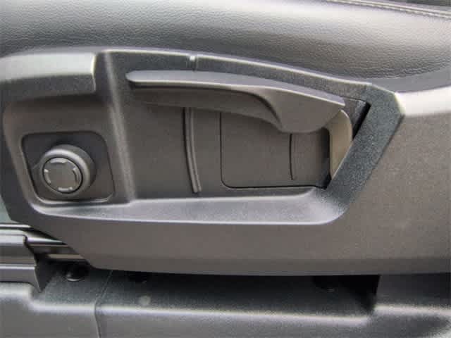 Thumbnail: 2023 Land Rover Defender - 18