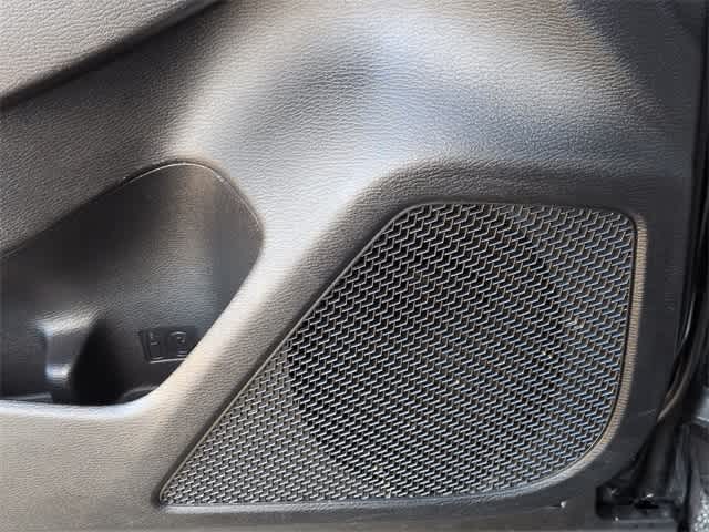 Thumbnail: 2024 Mitsubishi Outlander - 31