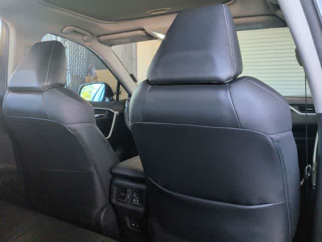 Thumbnail: 2021 Toyota RAV4 - 19