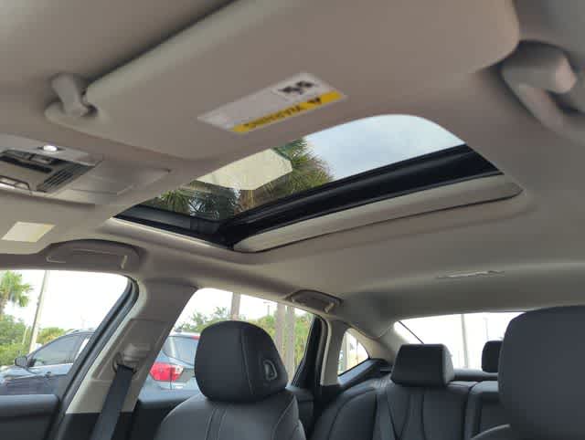 Thumbnail: 2025 Acura TLX - 20