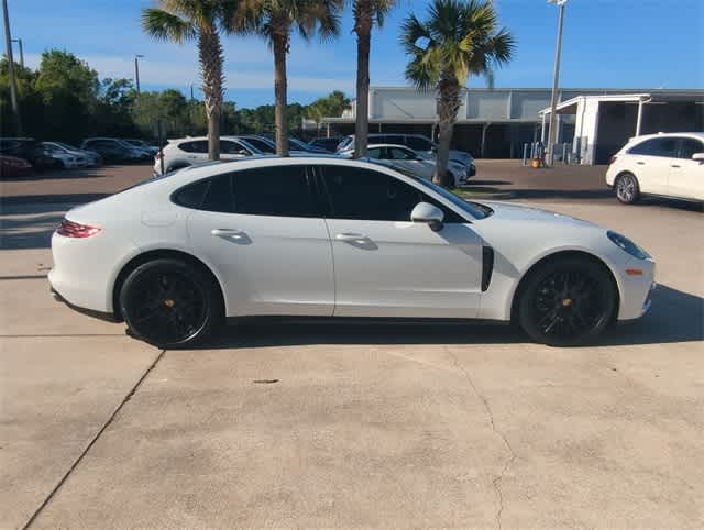 Thumbnail: 2020 Porsche Panamera - 9