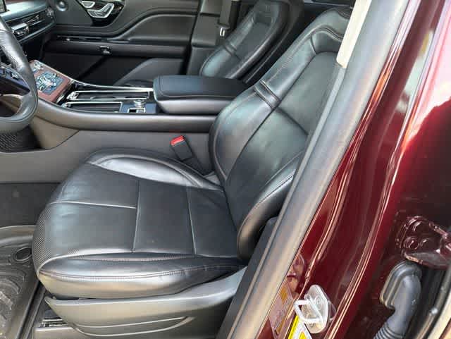 Thumbnail: 2022 Lincoln Aviator - 20
