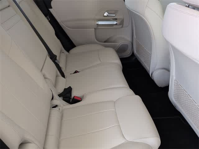 Thumbnail: 2022 Mercedes-Benz GLB - 21