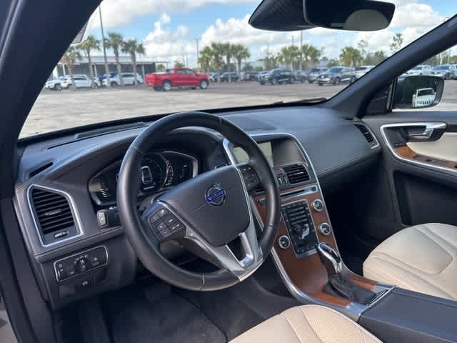 Thumbnail: 2016 Volvo XC60 - 8