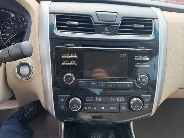 Thumbnail: 2014 Nissan Altima - 25