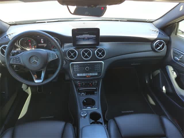 Thumbnail: 2019 Mercedes-Benz GLA - 16
