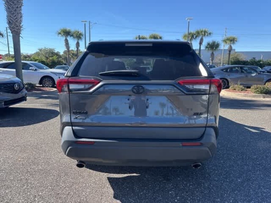 Used 2022 Toyota RAV4 XLE SUV