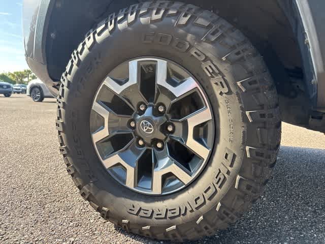 Thumbnail: 2018 Toyota Tacoma - 2