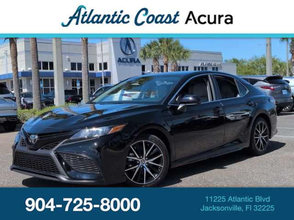Used 2021 Toyota Camry SE Sedan