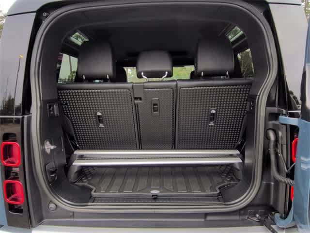 Thumbnail: 2023 Land Rover Defender - 34