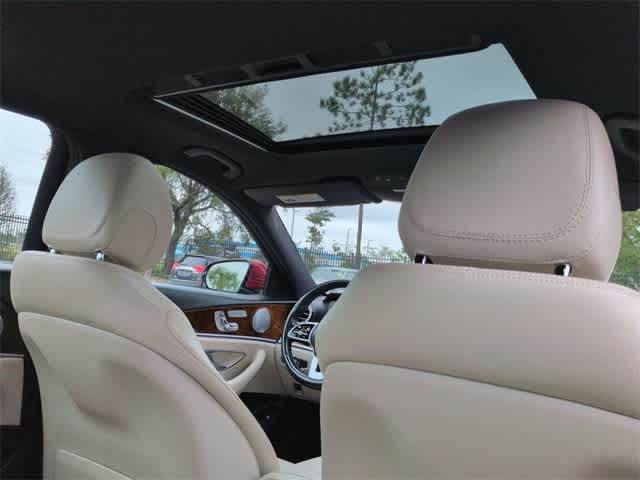 Thumbnail: 2019 Mercedes-Benz E-Class - 23