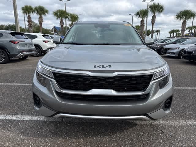 Thumbnail: 2023 Kia Seltos - 8