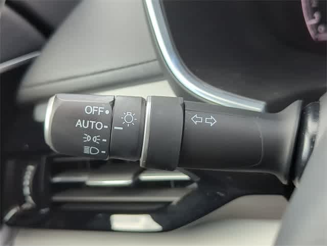 Thumbnail: 2023 Acura MDX - 29