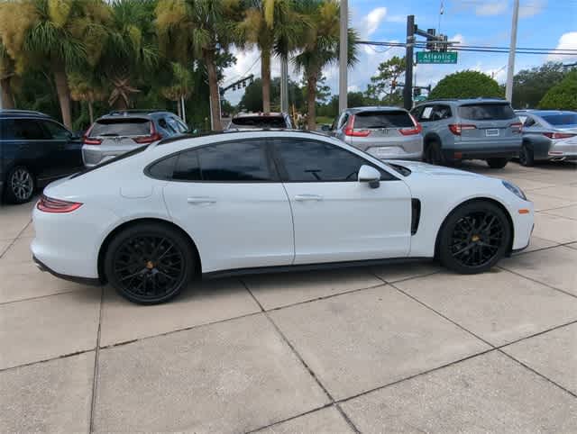 Thumbnail: 2020 Porsche Panamera - 9