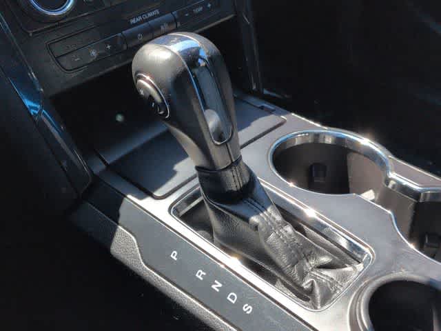 Thumbnail: 2019 Ford Explorer - 32