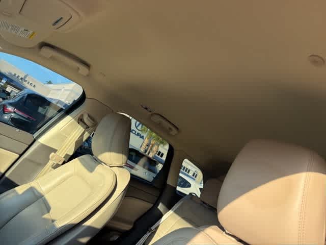 Thumbnail: 2021 Lincoln Corsair - 13