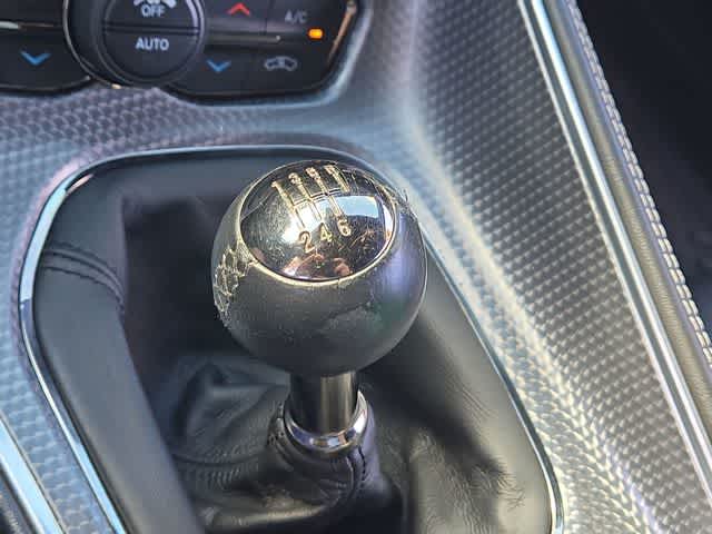 Thumbnail: 2015 Dodge Challenger - 31