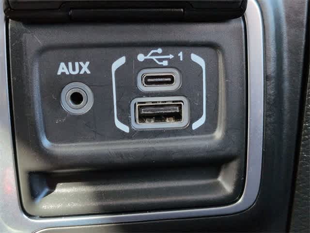 Thumbnail: 2020 Jeep Wrangler - 31