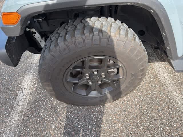 Thumbnail: 2025 Jeep Gladiator - 9