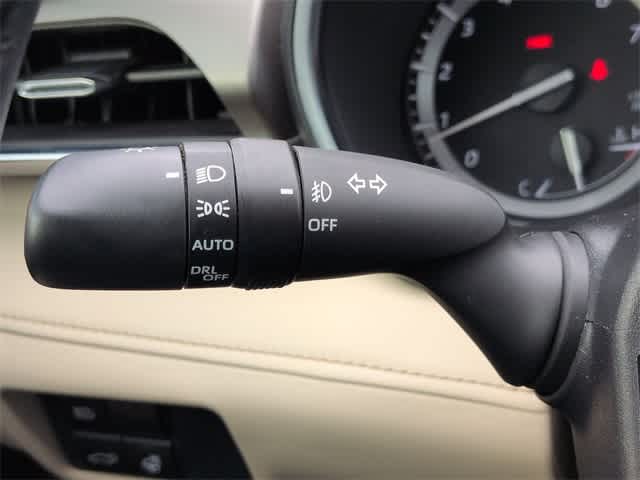 Thumbnail: 2021 Toyota Highlander - 28