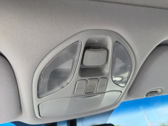 Thumbnail: 2014 Hyundai Santa Fe - 17