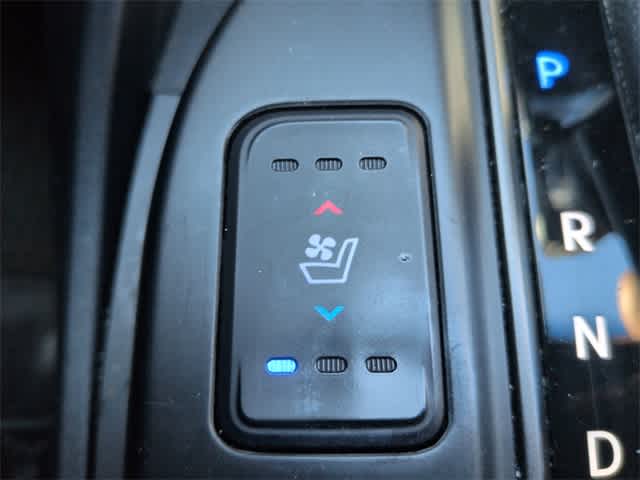 Thumbnail: 2014 Hyundai Santa Fe - 41