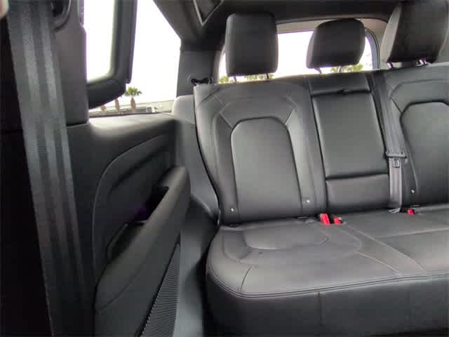 Thumbnail: 2023 Land Rover Defender - 20