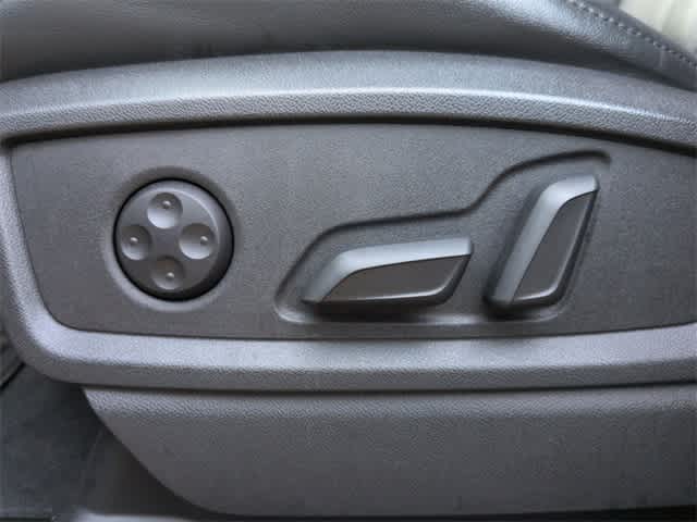 Thumbnail: 2022 Audi Q5 - 18