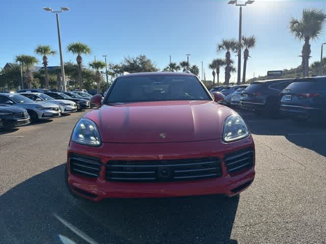 Thumbnail: 2022 Porsche Cayenne - 3