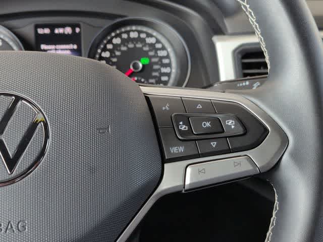 Thumbnail: 2021 Volkswagen Atlas - 24