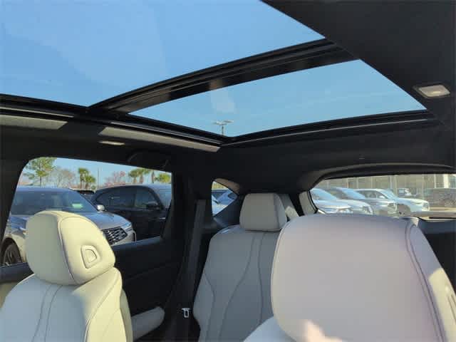 Thumbnail: 2026 Acura RDX - 20