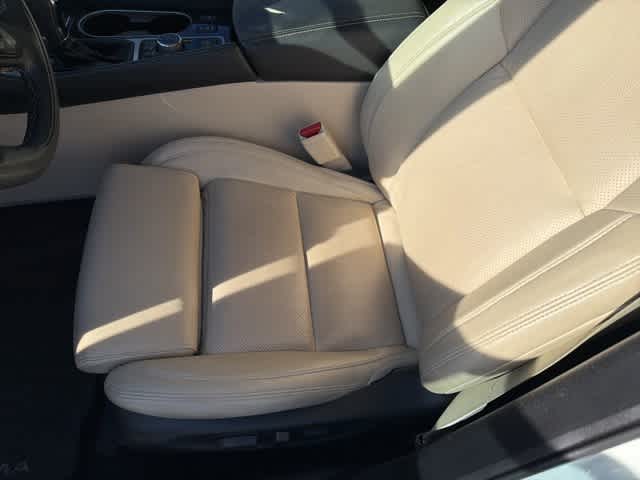 Thumbnail: 2016 Nissan Maxima - 10