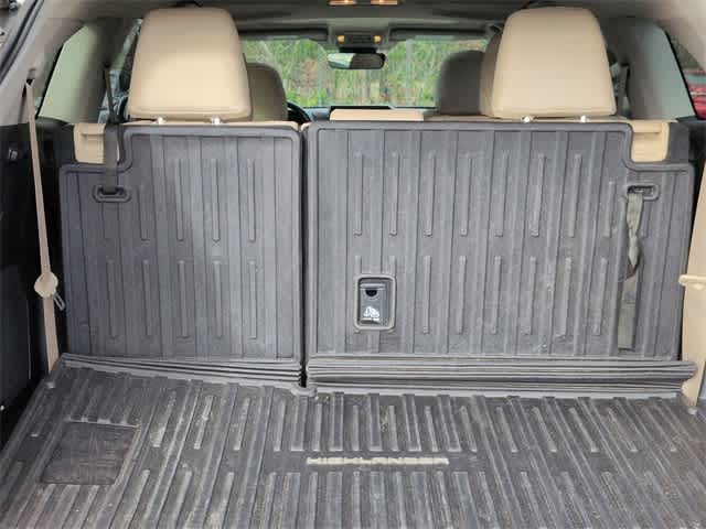 Thumbnail: 2021 Toyota Highlander - 36