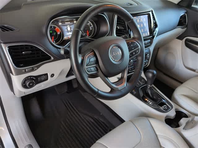 Thumbnail: 2019 Jeep Cherokee - 10